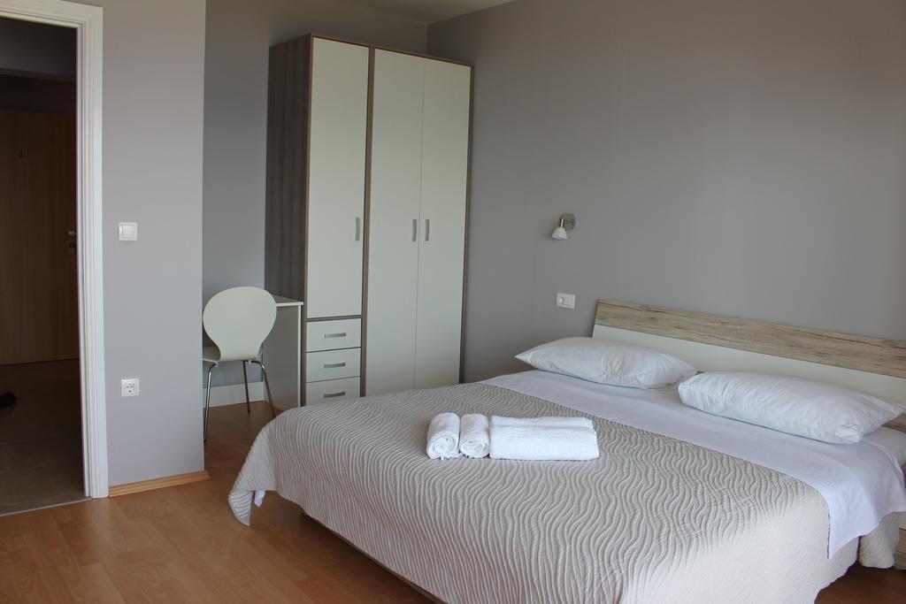 Beachside Znjan Apartma